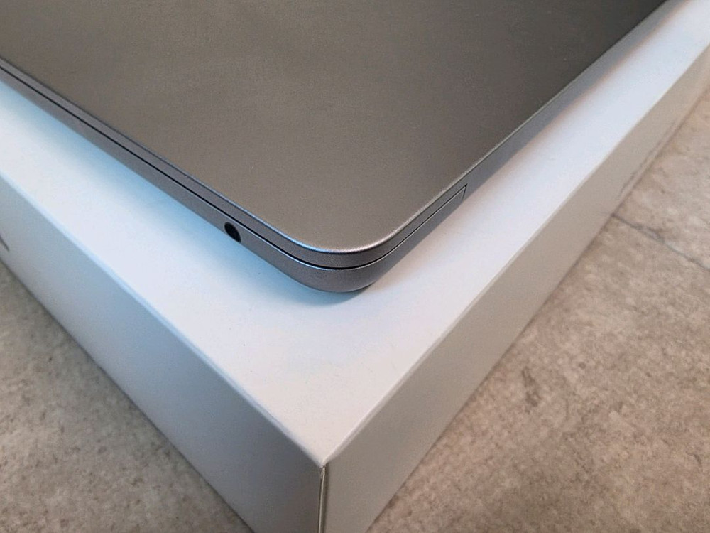 맥북 에어 M2 13.6 8g 256g 스그 풀박스--2