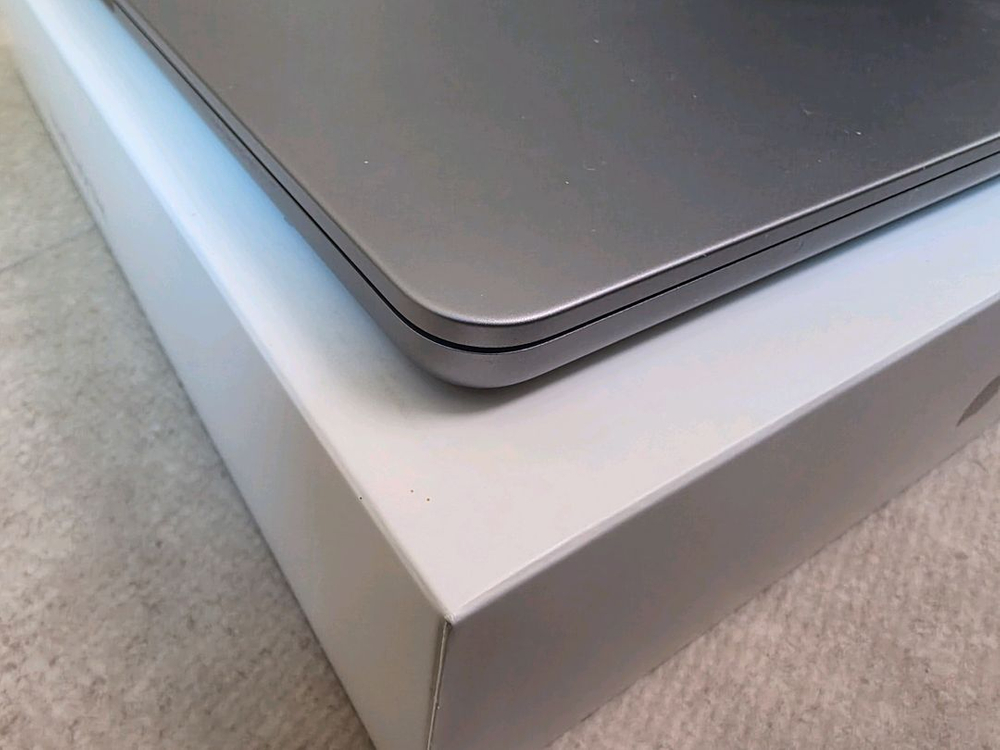 맥북 에어 M2 13.6 8g 256g 스그 풀박스--5