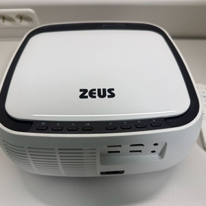 제우스 L1200 빔프로젝터