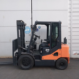 두산 디젤지게차 2.5톤 자동발장착 신차수준 D25S-7 이미지