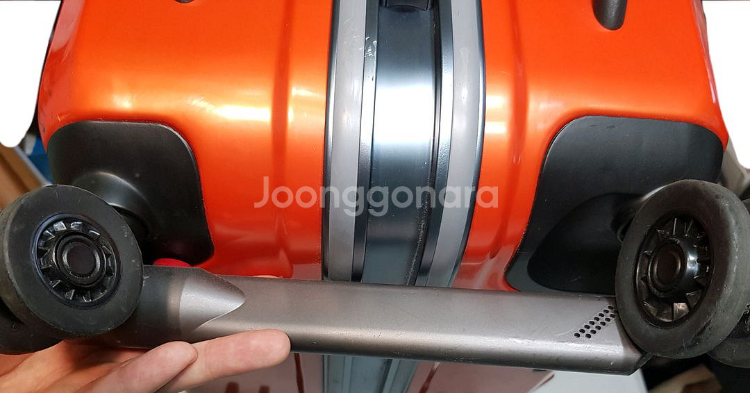 멘도자 펜저 22인치 캐리어--8