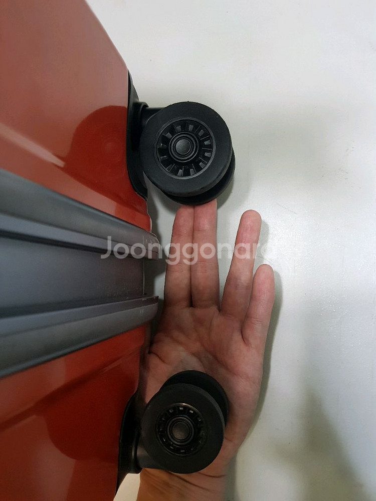 멘도자 펜저 22인치 캐리어--6