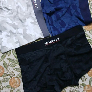 노로피아나. 몽클레어