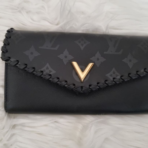 (정품새상품)루이비통 베리 월릿 M62059