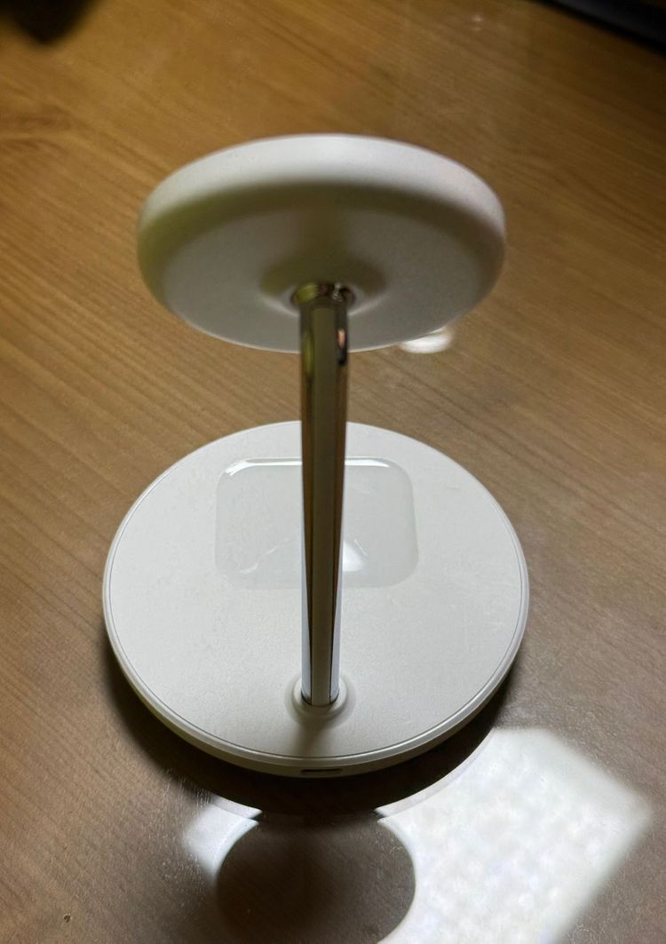 알로코리아 2 in 1 맥세이프 고속 무선충전기 이미지