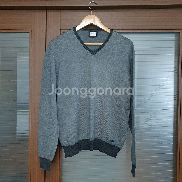아르마니 꼴레지오니 그레이색상 울실크혼방 니트--1