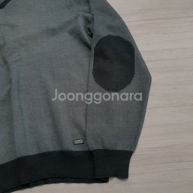 아르마니 꼴레지오니 그레이색상 울실크혼방 니트--3