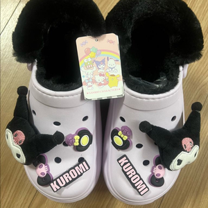 산리오 쿠로미 털 크록스 새상품 240mm