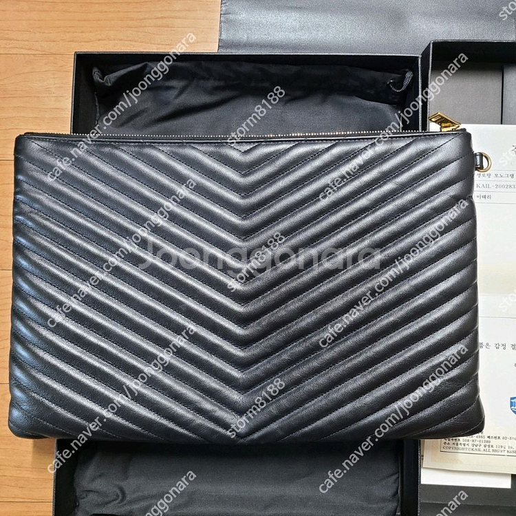 생로랑 마틀라세 클러치백 금장 라지 구찌 루이비통 보테가베네타 몽블랑 고야드 톰브라운 프라다 지방시 디올 지갑 가방--2