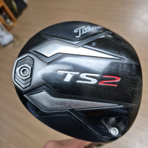 타이틀리스트 TS2 드라이버 헤드 이미지