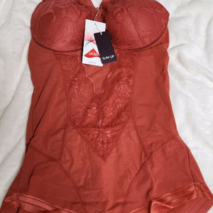 신영와코루바디쉐이퍼