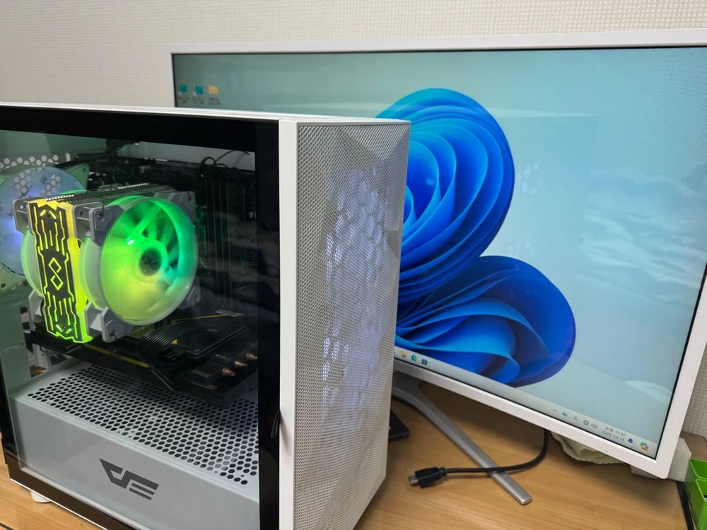 가성비 게이밍 컴퓨터 사무용PC i5 9400 램16GB RX5700XT - 안심되는 중고거래