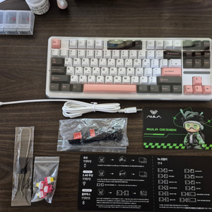 독거미 AULA f87 pro 키보드 팝니다