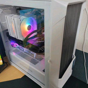 신품급 7800X3D 4080Super 한성 컴퓨터 팝니다