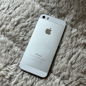 아이폰 5s 실버 이미지