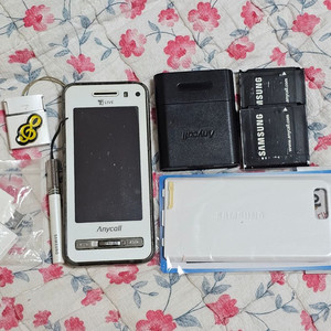 옛날폰 햅틱1 SCH-W420 화이트 이미지