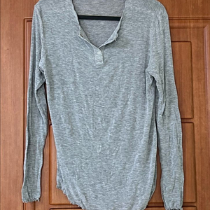 헨리넥 긴팔 티셔츠