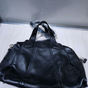 브릴 가죽 숄더백