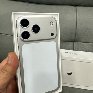 아이폰17프로 로 변경한11판매합니다!