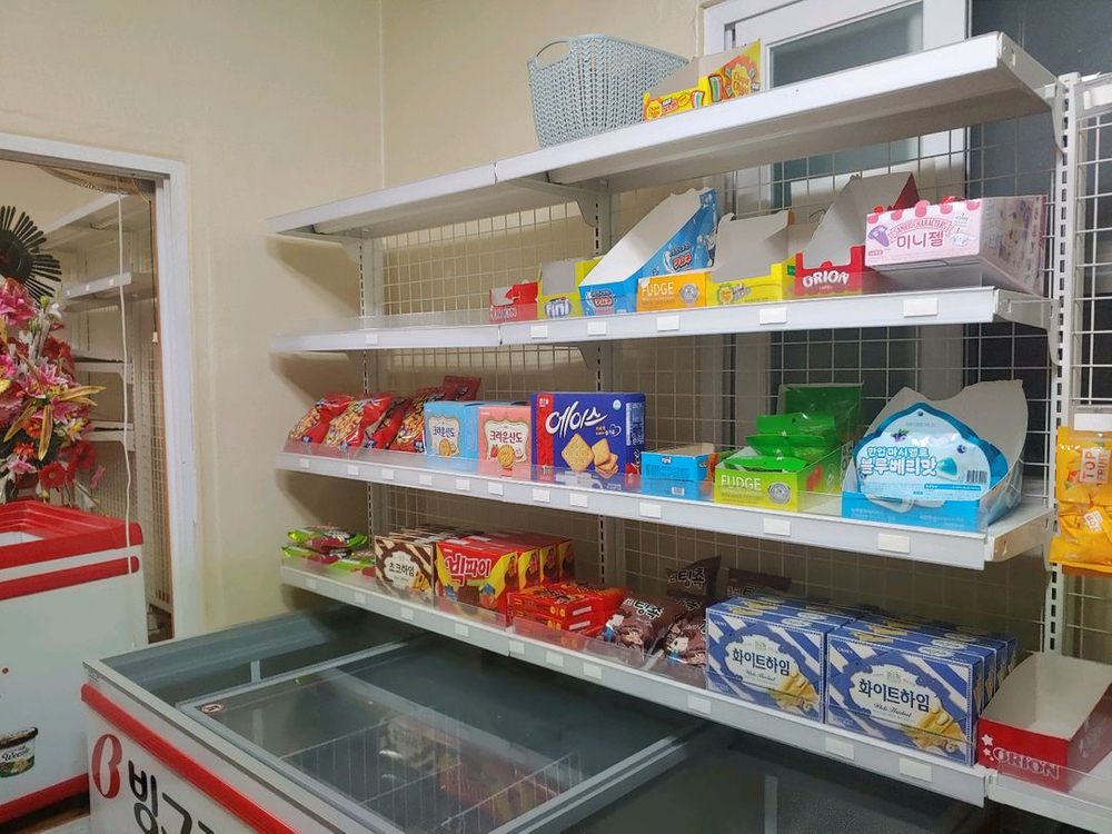 아이스크림진열대 무인매장창업 벽면형 냉동고진열대 선반 아이보리 이미지