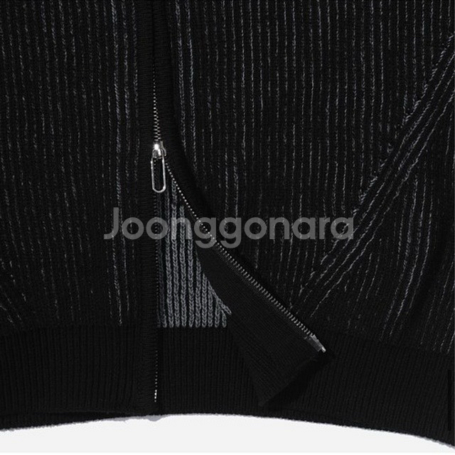 티아이포맨 플라즈 집업가디건 검정색 95사이즈 팝니다--5