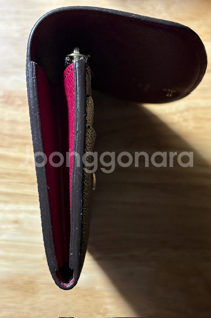 루이비통 에밀리 월릿 장지갑--5