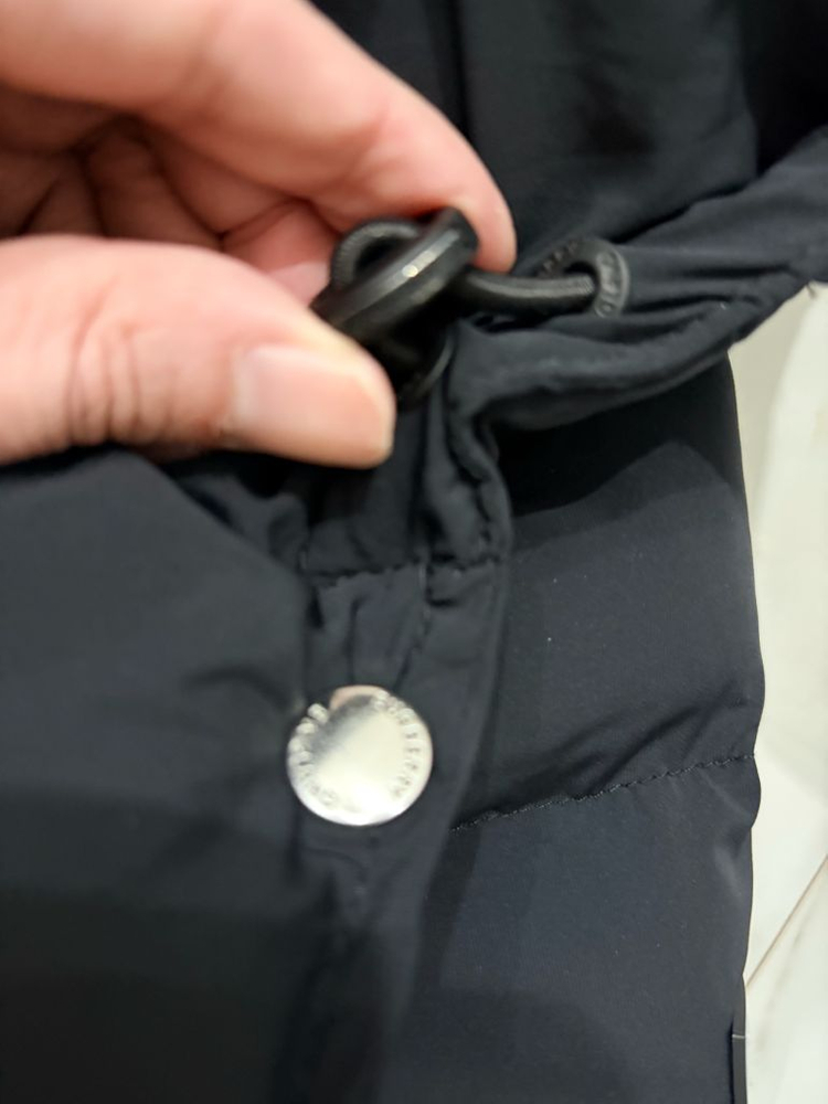 버버리 구스패딩--5