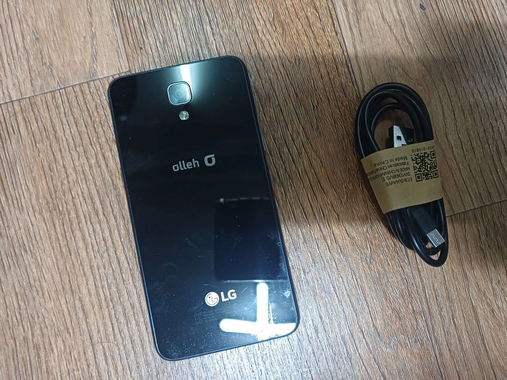 LG X screen 휴대폰 안드로이드6.0.1 충전케이블 포함 이미지