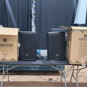 JBL EON715 스피커