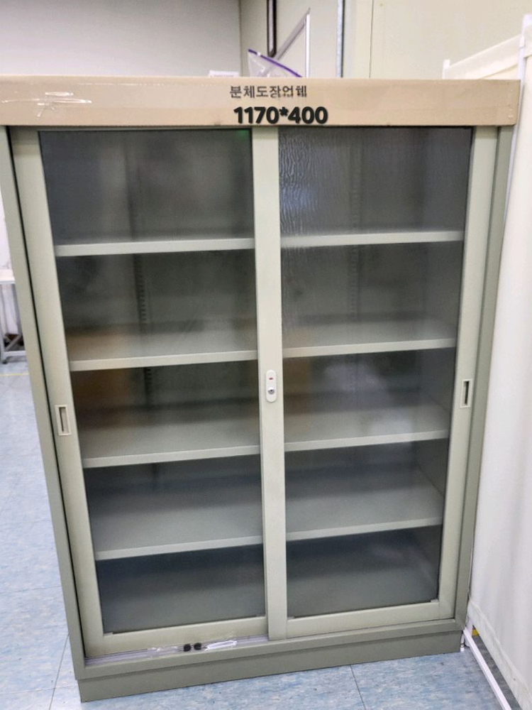 철재유리진열장 철재옷장 철재캐비넷 철재사물함 철제보관함 철재신발장 이미지