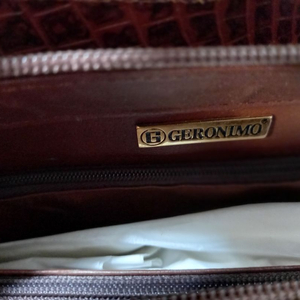 악어가죽 핸드백