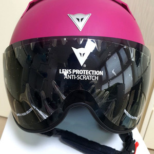 이태리 명품 다이네즈 스키보드 바이저 헬맷(새제품)