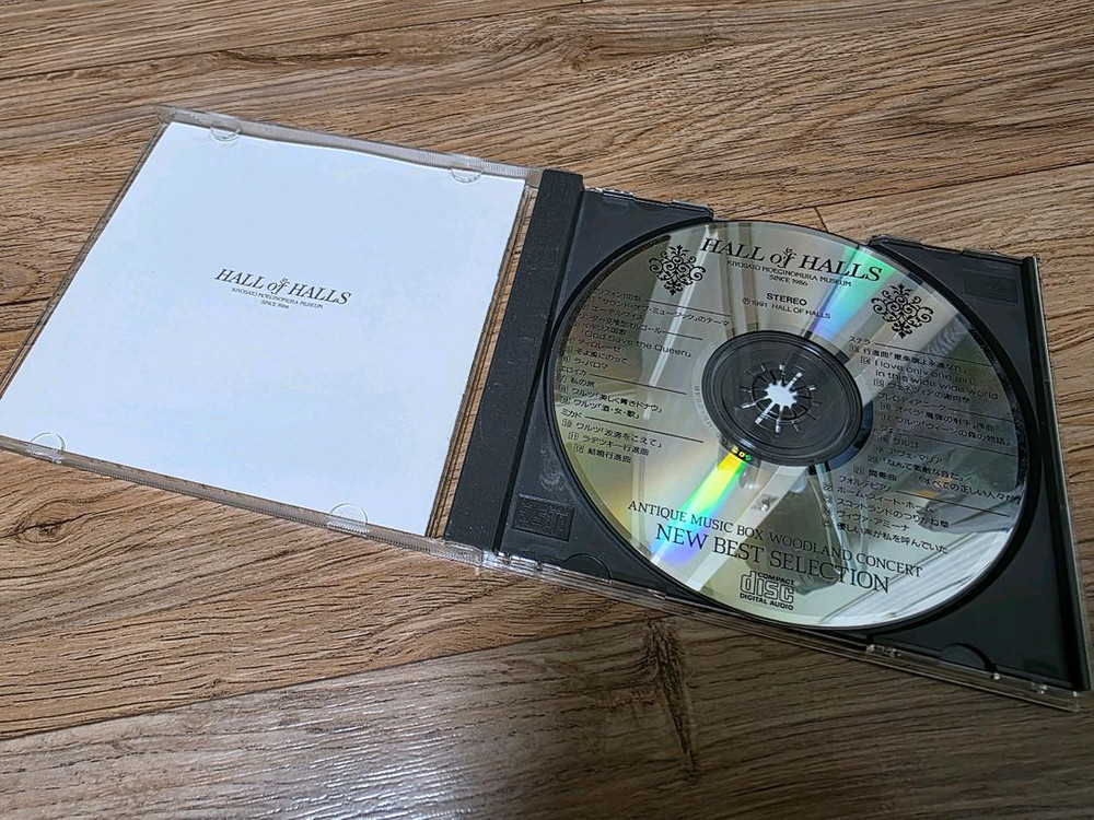 일본 기요사토 홀 오브 홀스 박물관 오르골 CD 앨범 WOODLAND CONCERT (숲속의 콘서트)--2