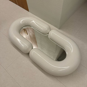 정품 MOUSTACHE ZODIAC 조디악 거울 L