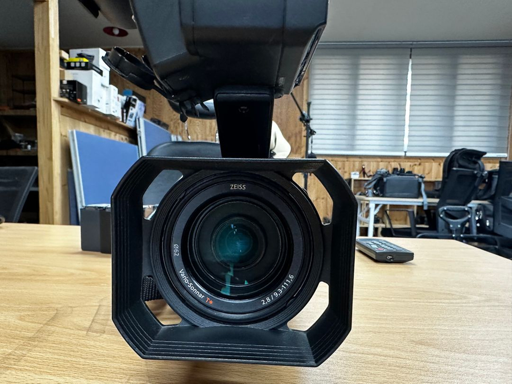 소니 pxw z90 4K 캠코더 이미지