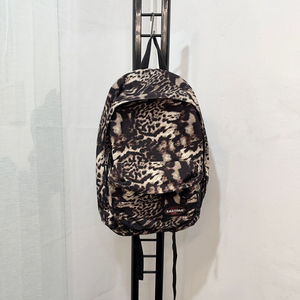 이스트팩 이스트백 호피 레오파드 백팩 4012