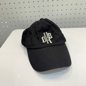 durs 금속장식 블랙캡 모자 4017