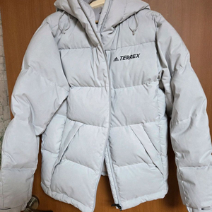 아디다스 패딩 팝니다