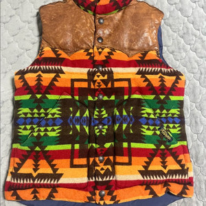 새제품)폴로 랄프로렌 네이티브 조끼 패딩 S size