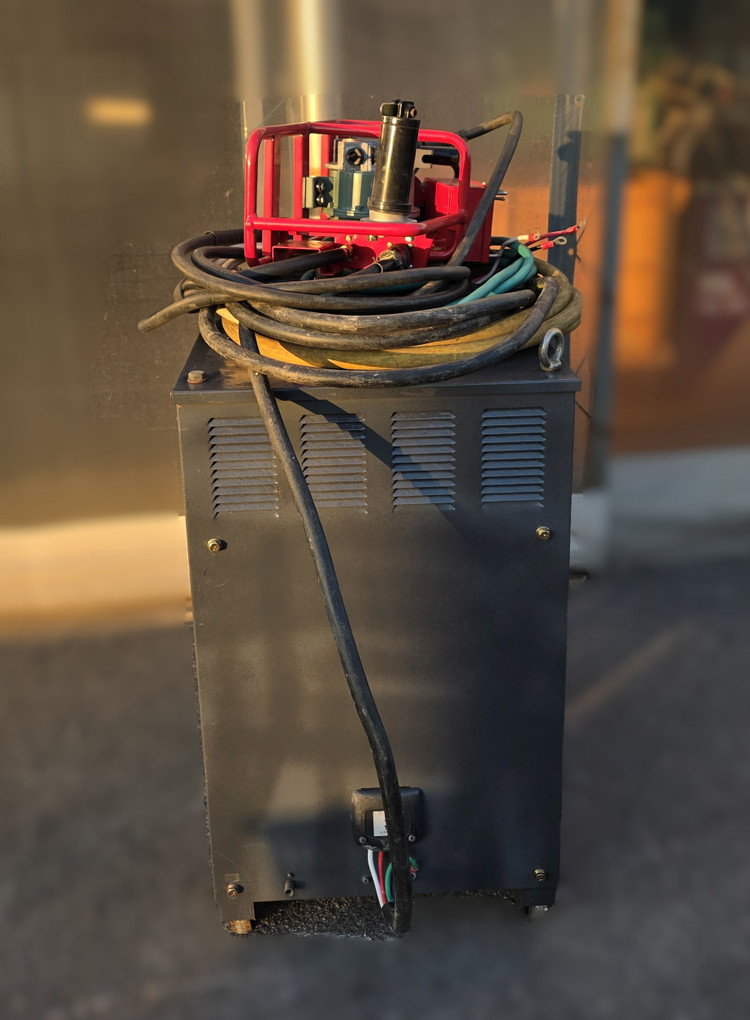 현대 LIBERO 600M CO2/MAG/MIG 용접기 | 600A | 380V | 산업용 대형 중고용접기--2