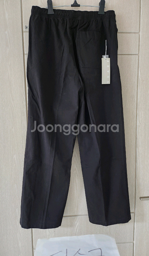 (새상품) 수아레 코튼 세미와이드 밴딩 팬츠 m사이즈 블랙--1