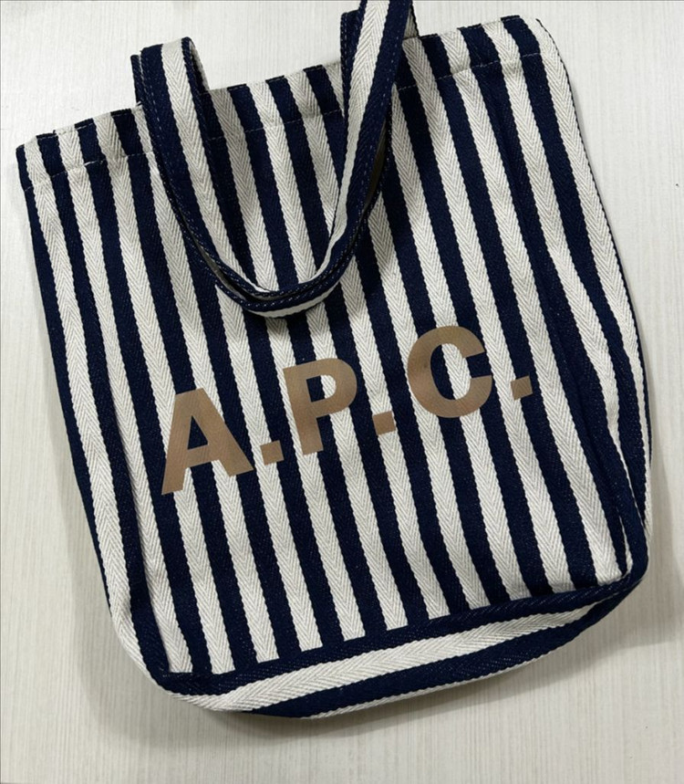 아페쎄 스트라이프백, 아페쎄에코백,A.P.C컨버스백 이미지