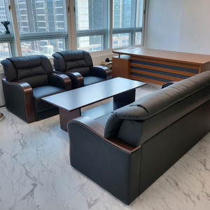 쇼파 쇼파탁자 중역책상 중역의자 이미지