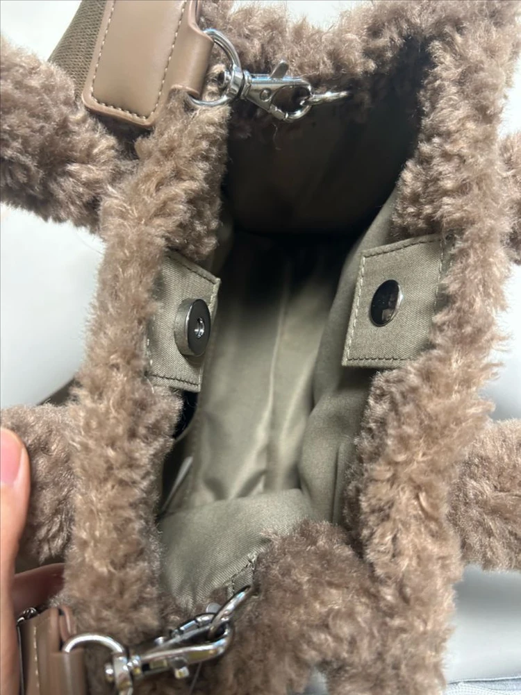Gu 뽀글이 가방 이미지