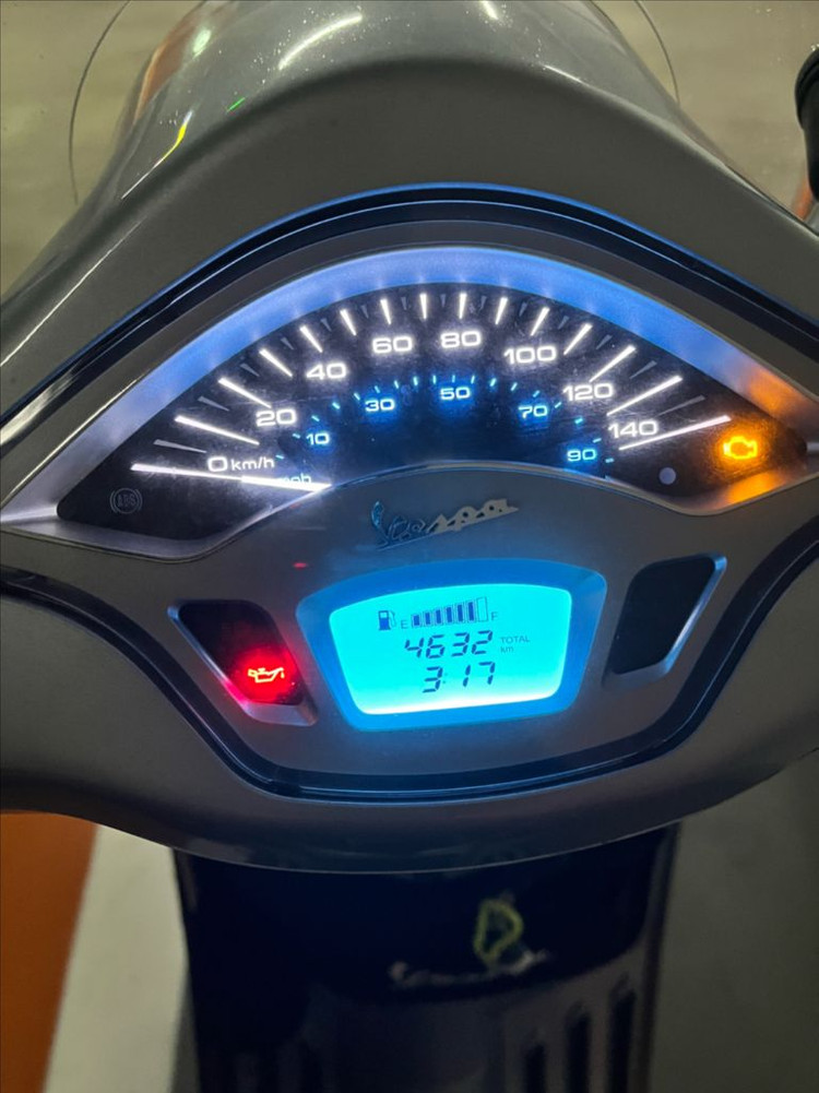 베스파 프리마베라s 125 델리카토그레이 이미지