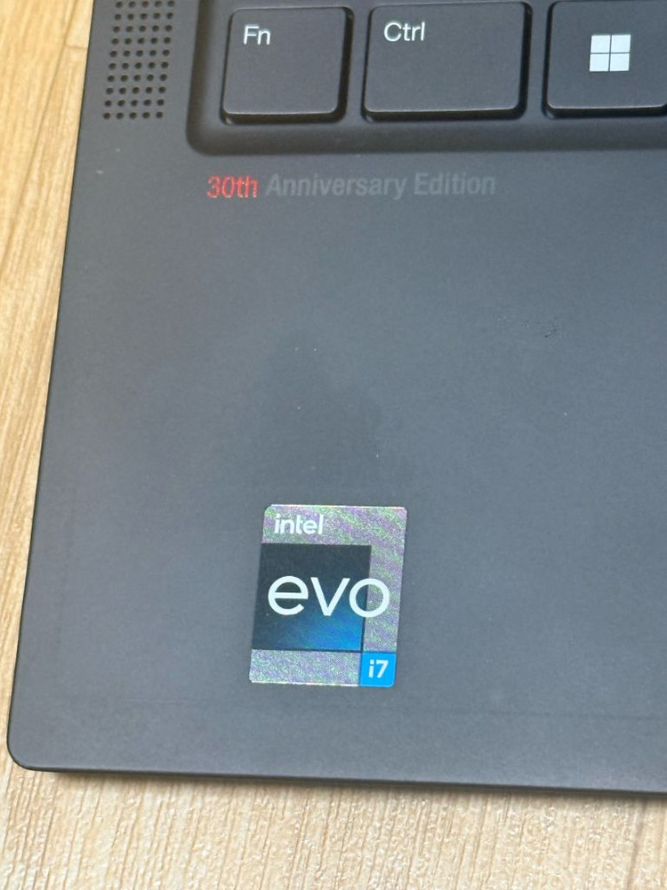 (가격내림) 레노보 씽크패드 X1 카본 30주년 에디션--2