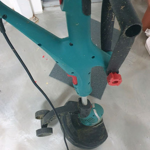 예초기 팝니다(보쉬) 이미지