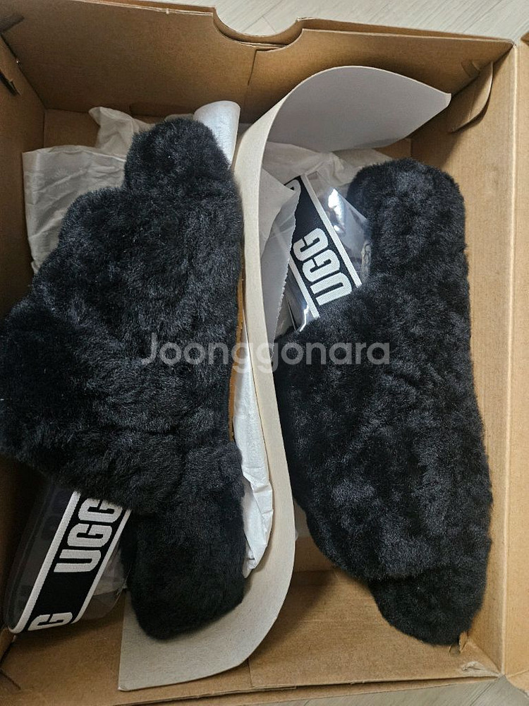 미국 어그 플러프예 슬라이드 우먼 us6, 230사이즈 새상품 블랙--1