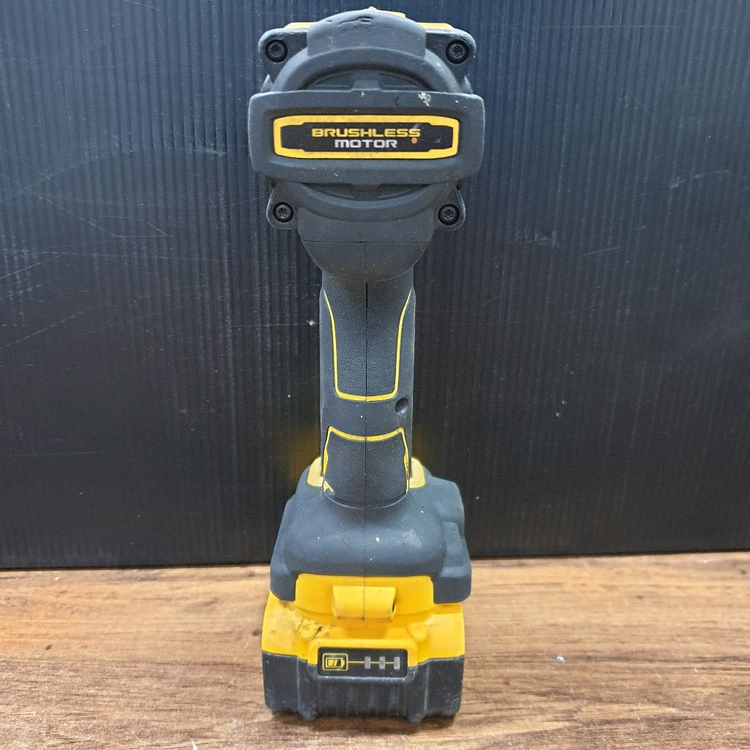 디월트 충전 임팩 렌치 DCF922 배터리포함--3