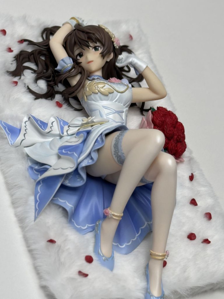 코토부키야 아이마스 사쿠라모리 카오리 1/7 피규어--4